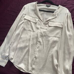 Jones New York Cream Blouse